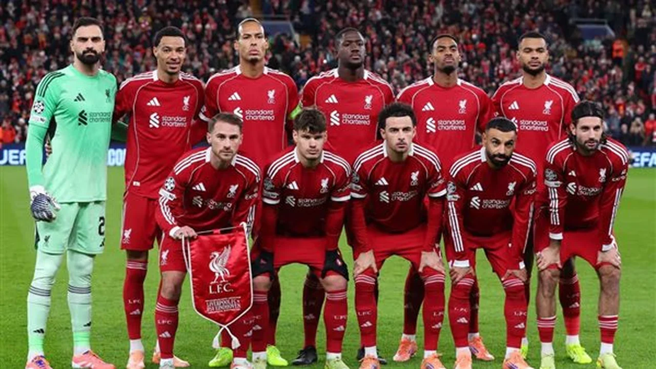 ليفربول يواجه توتنهام في قمة نارية سعياً لاستعادة نغمة الانتصارات بالدوري الإنجليزي